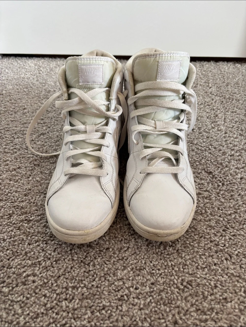 Nike Court Royale in White Onyx